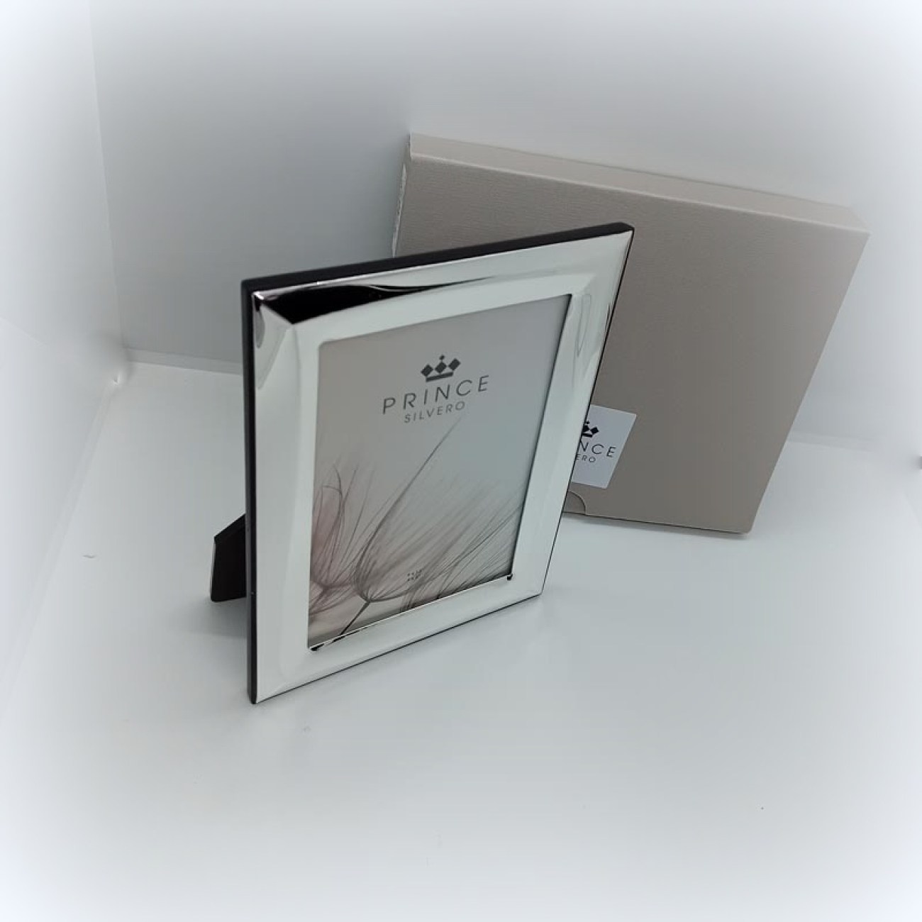 Μικρή κορνίζα ασήμι λιτό design