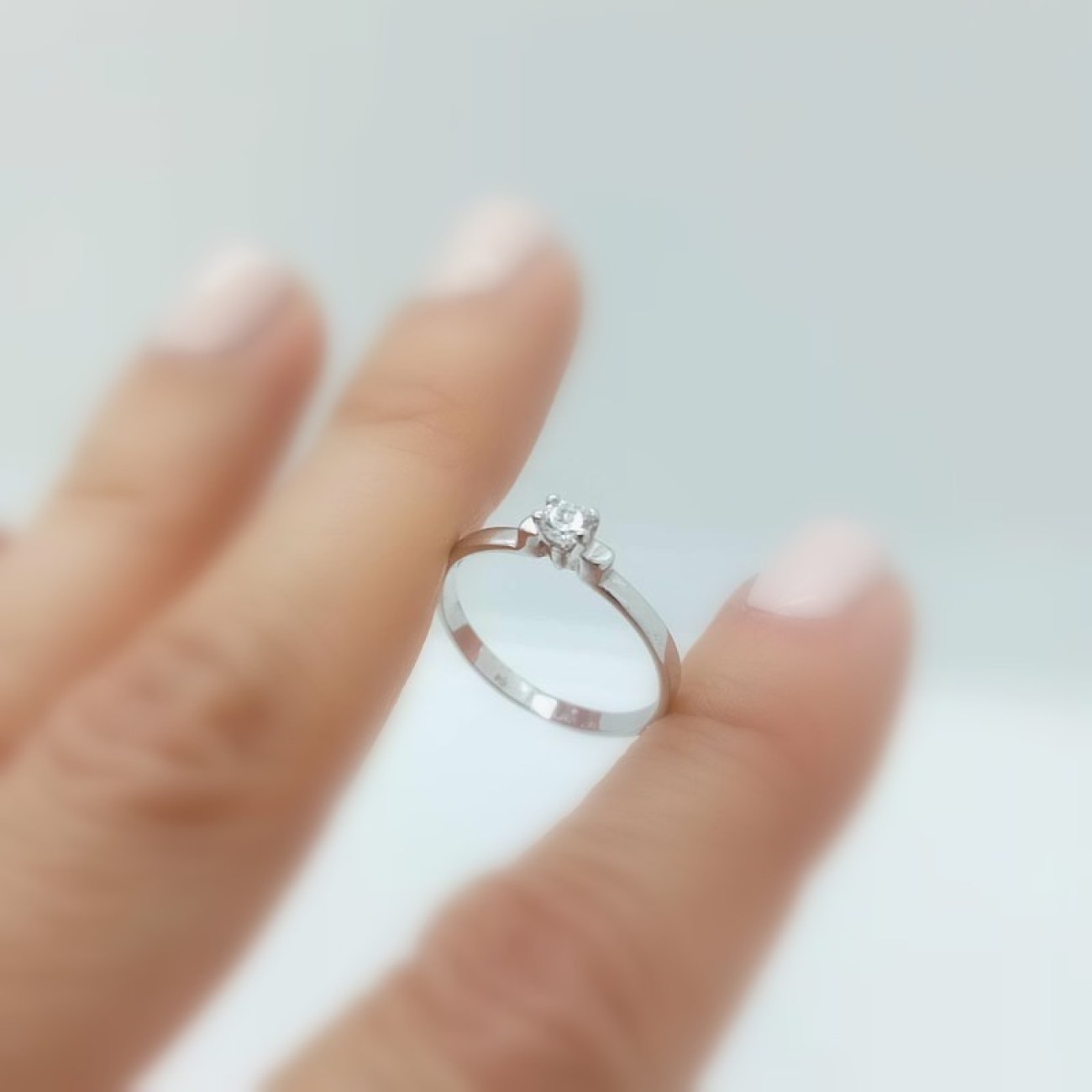 Δαχτυλίδι μονόπετρο με λευκό ζιργκόν delicate Κ14 